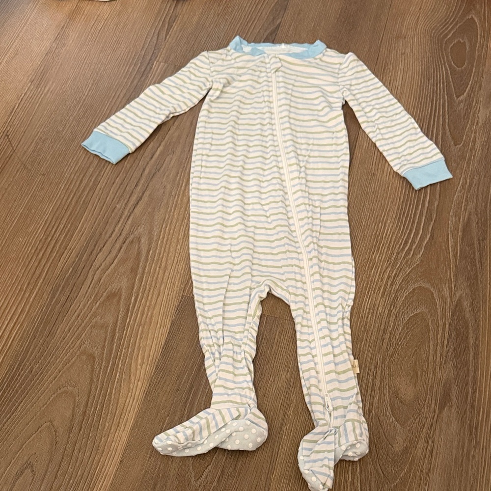 NWOT Milkberry unisex striped bamboo viscose footie
